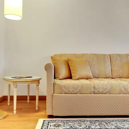 Nikki House-2